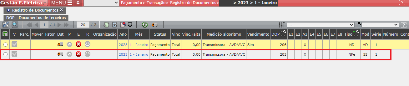 Configuração de característica para contratos CUST
